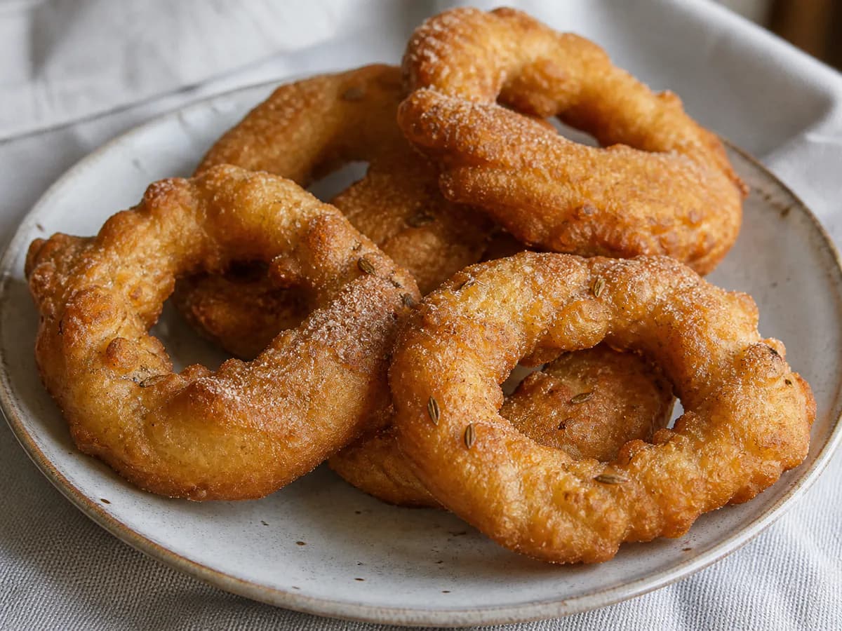 Pormenor de uma porção de Argolinhas Doces com Erva-Doce