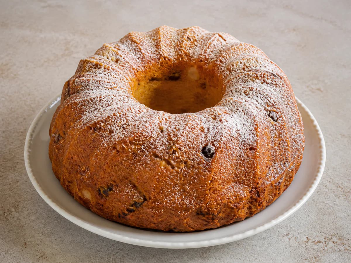 Bolo Coroa de Natal com Frutos Secos e Especiarias