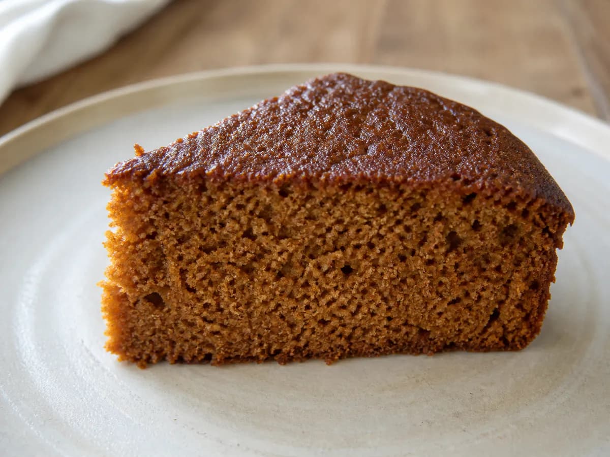 Pormenor de uma porção de Bolo de Gengibre