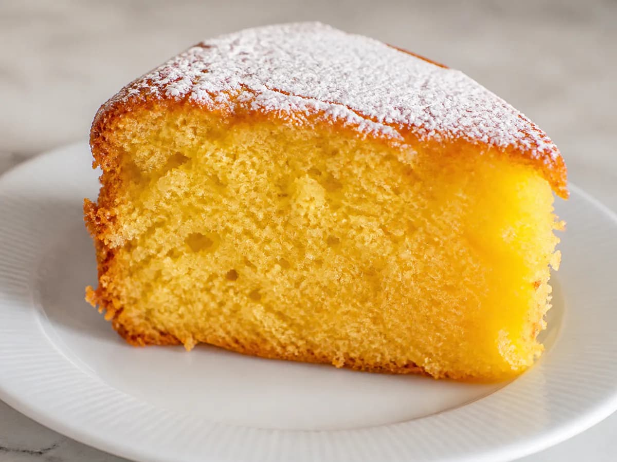 Pormenor de uma porção de Bolo de Laranja XL