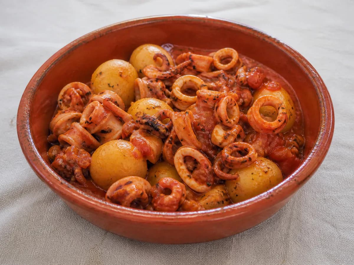 Choquinhos Guisados à Minhota