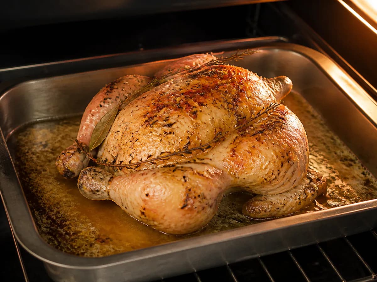 Preparação de Frango Assado Light à Portuguesa durante a confeção