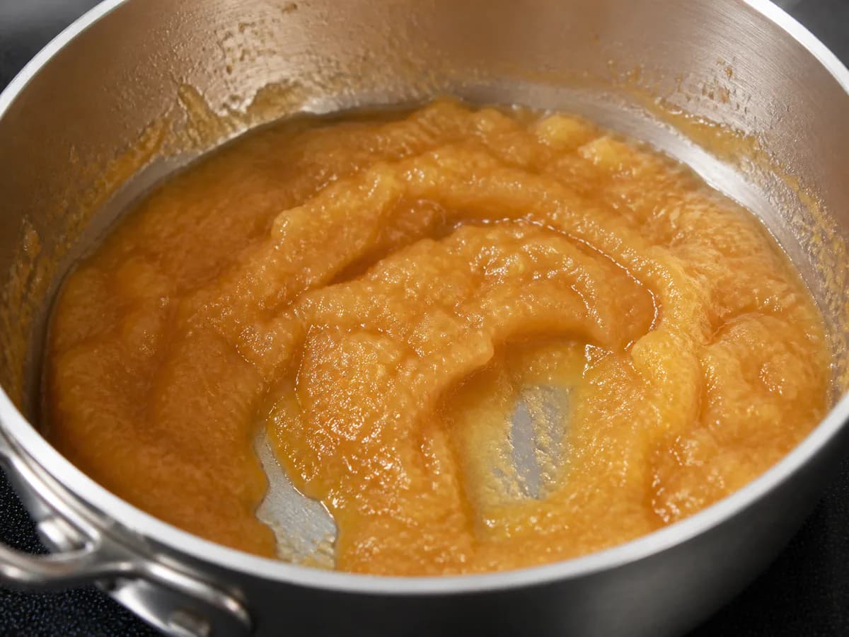Preparação de Marmelada de Pêra durante a confeção