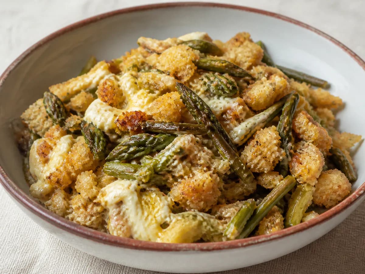 Pormenor de uma porção de Migas de Espargos Bravos