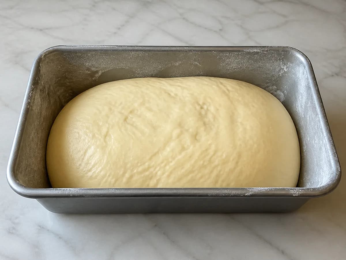 Preparação de Pão Doce Português durante a confeção