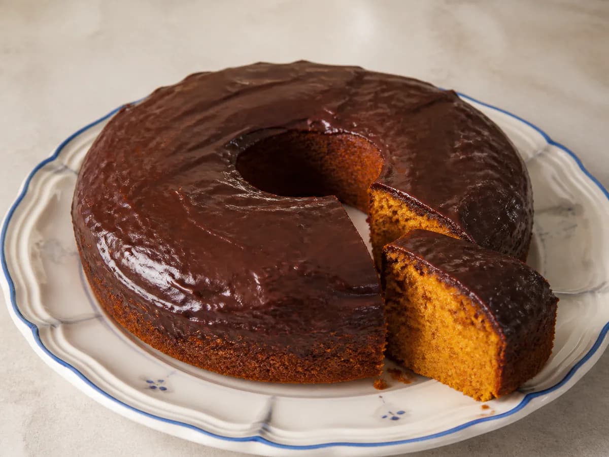 Torta de Cenoura com Cobertura de Chocolate