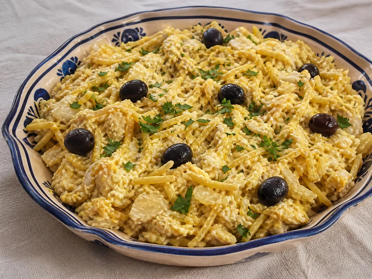 Bacalhau à Brás com Natas e Seis Ovos