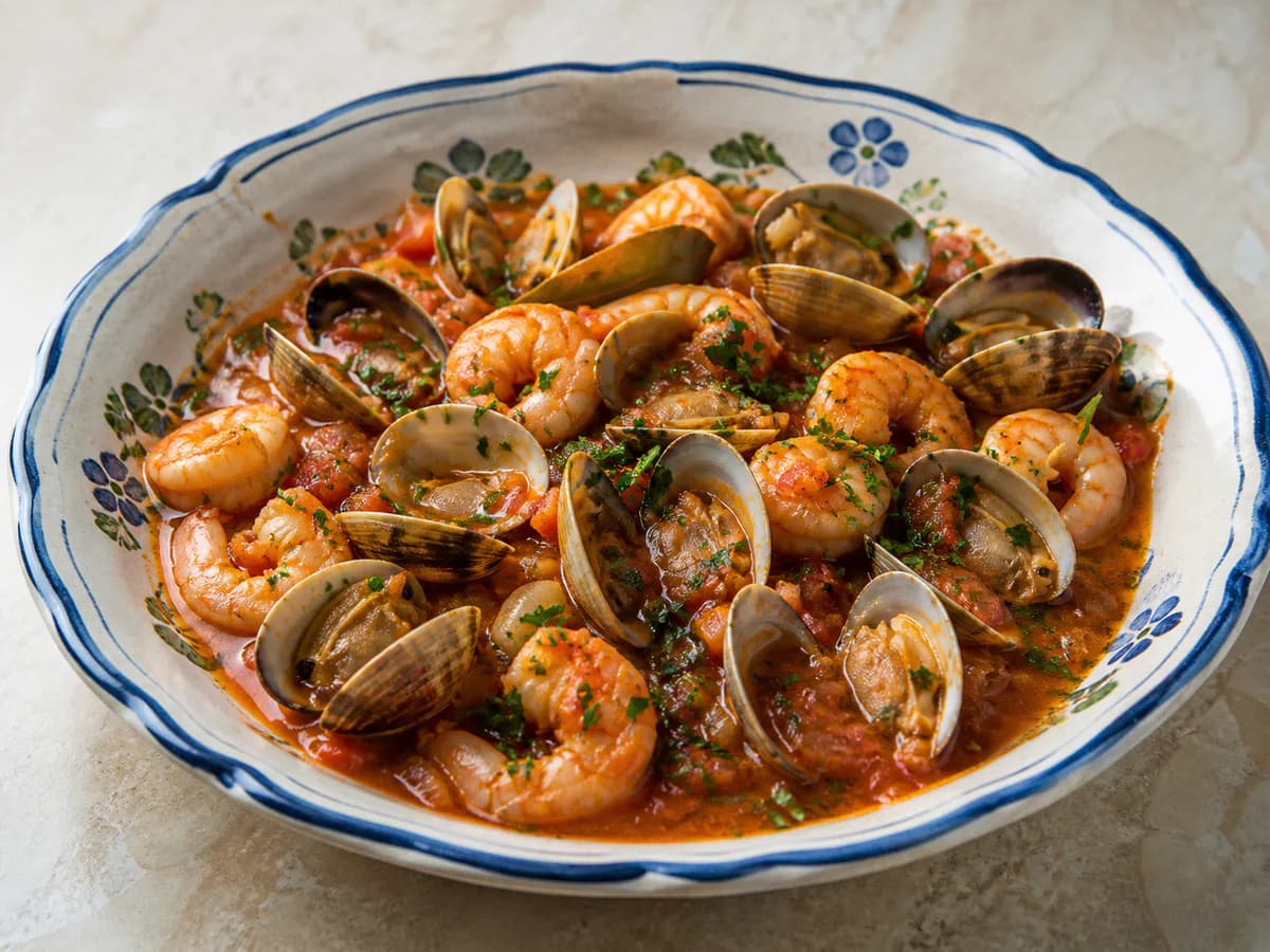 Ameijoas com Tomate e Camarão