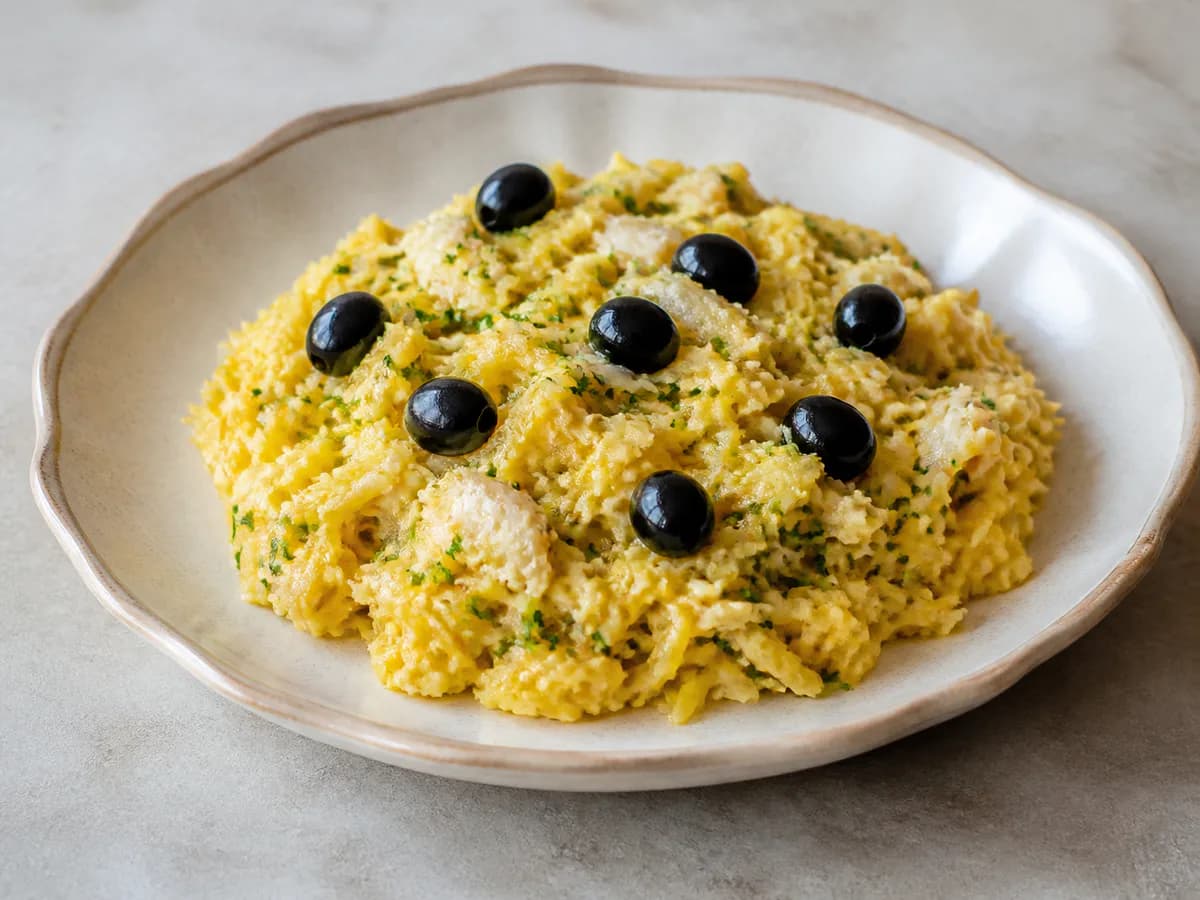 Bacalhau à Brás com Natas e Louro