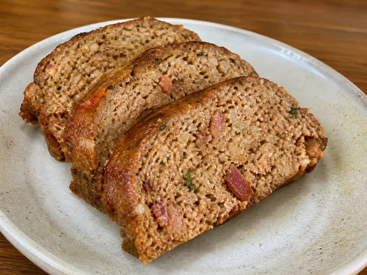 Pormenor de uma porção de Bola de Carne Bimby