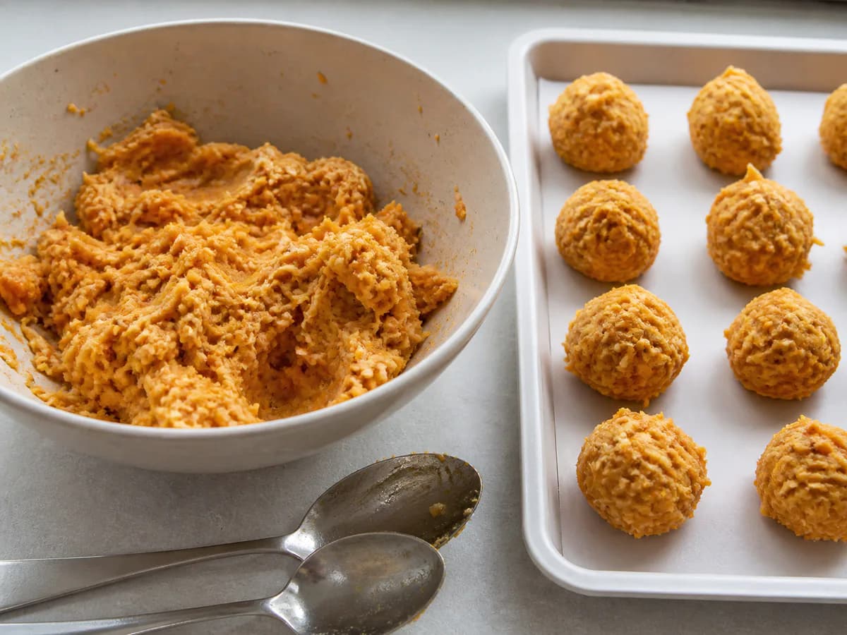 Bolinhos de Batata Doce e Queijo
