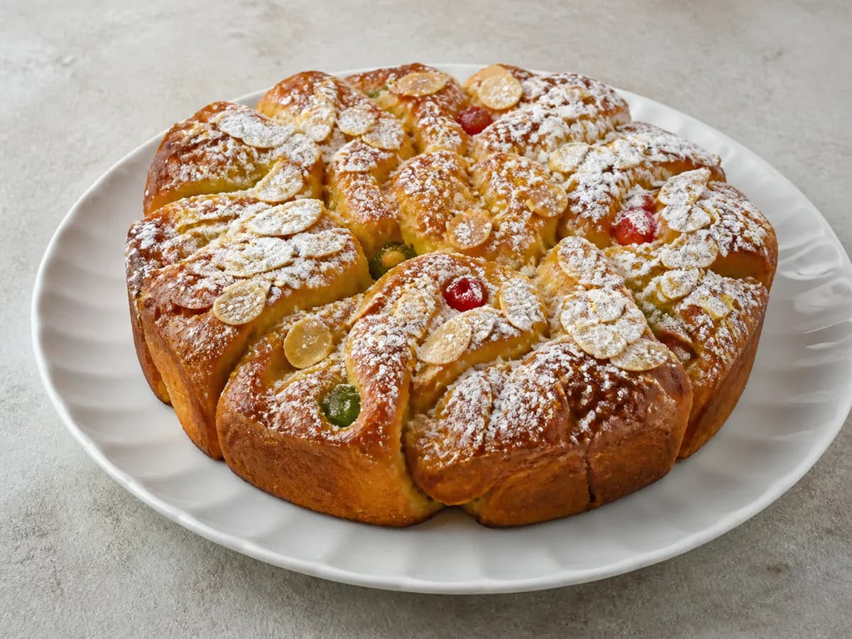 Bolo Rei Escangalhado com Doce de Ovos e Amêndoas