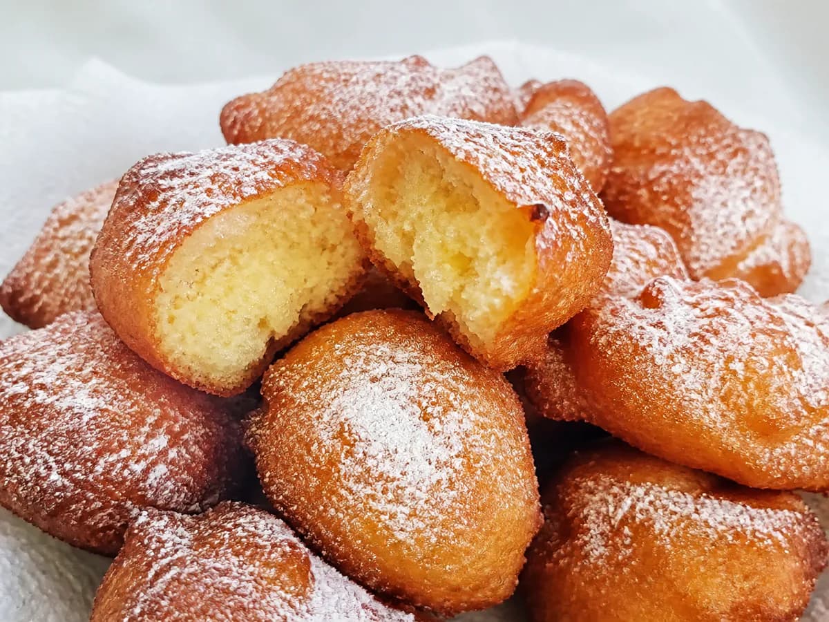 Pormenor de uma porção de Broinhas de Batata Frita