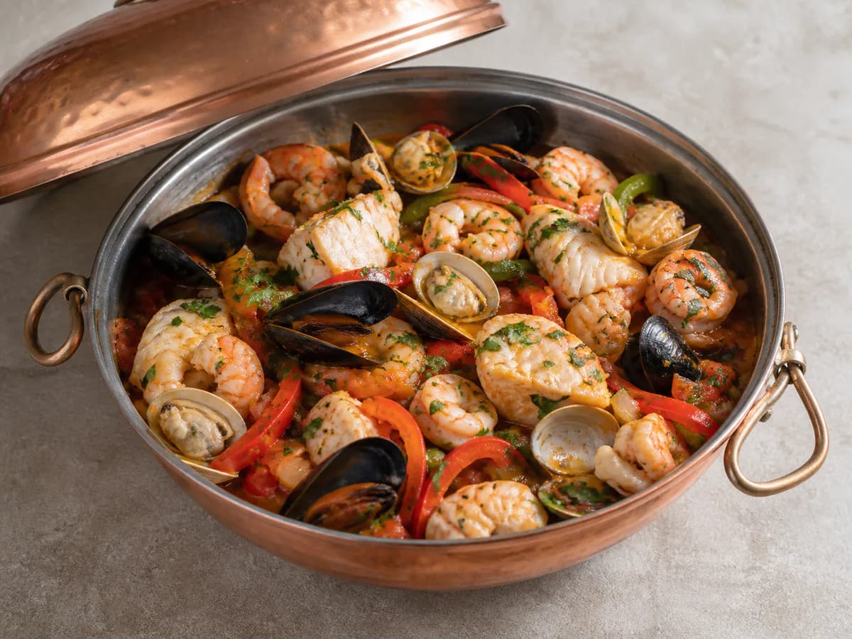 Cataplana de Peixe e Marisco à Vila Real de Santo António