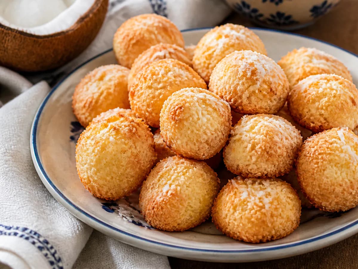 Bolinhos de Coco "Coquinhos"