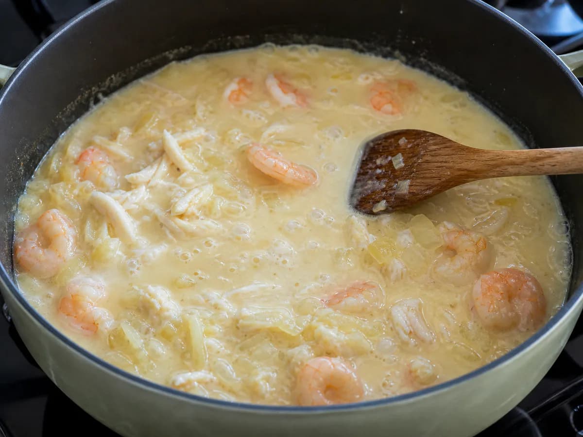 Preparação de Bacalhau com Camarão de Fazer Cair o Queixo durante a confeção