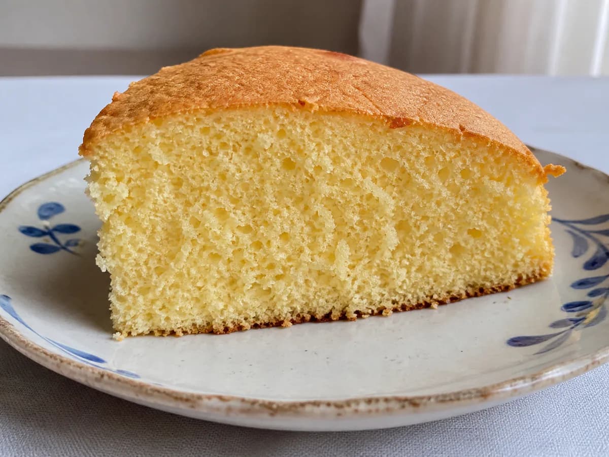 Pormenor de uma porção de Pão de Ló Rápido em 5 Minutos