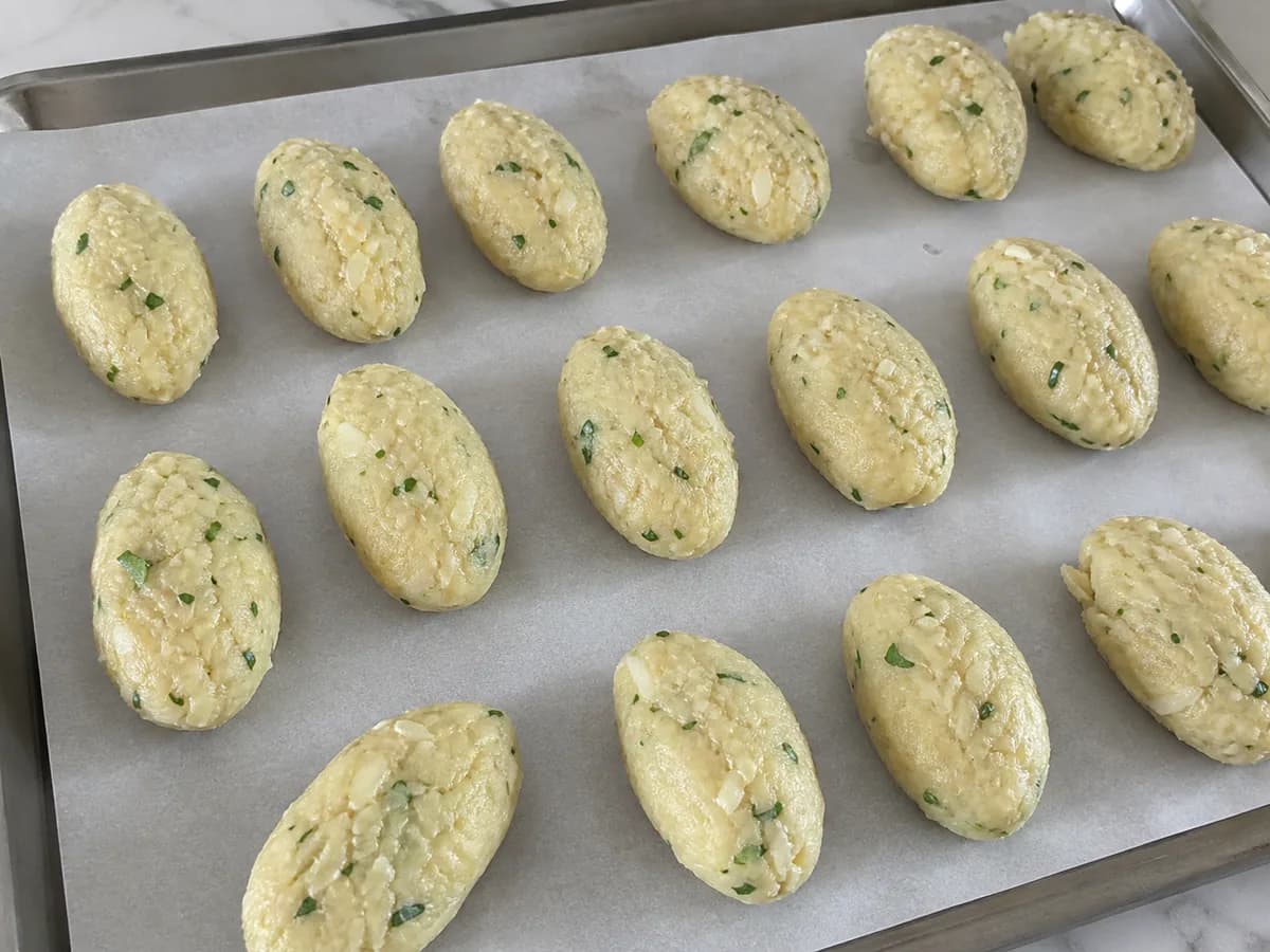Preparação de Pastéis de Bacalhau para Congelar: Práticos e Económicos durante a confeção
