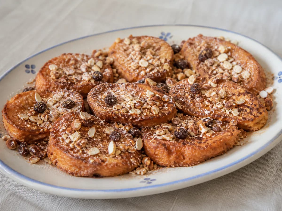 Rabanadas de Leite e Vinho do Porto com Frutos Secos