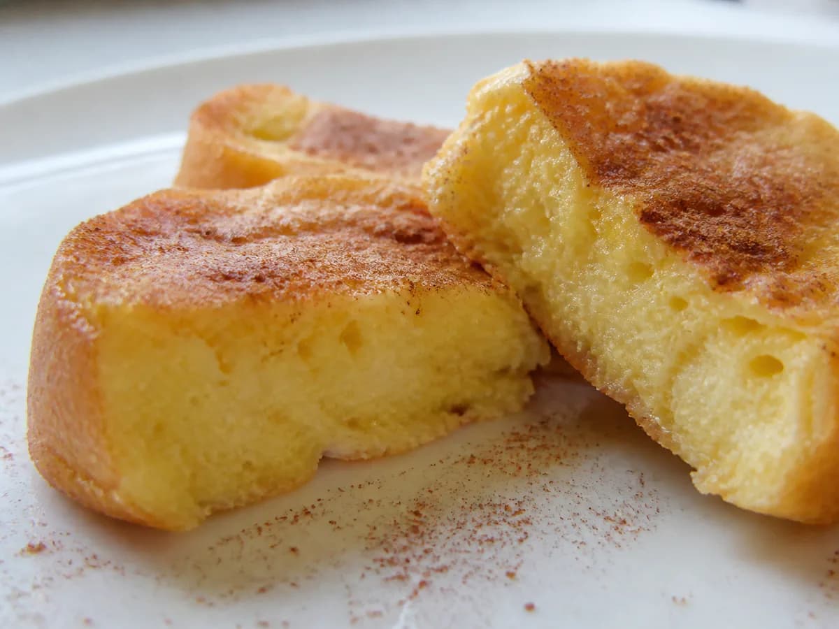 Pormenor de uma porção de Rabanadas No Forno e Ao Vapor (Versão Light Bimby)