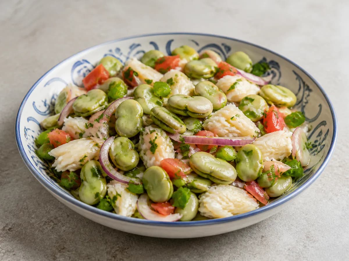 Salada de Favas com Bacalhau