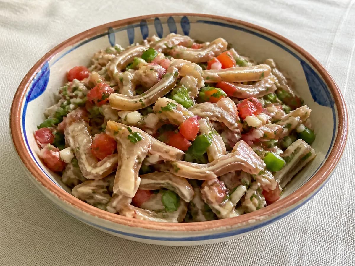 Salada de Orelha de Porco Refrescante