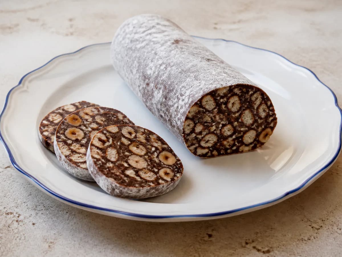 Salame de Chocolate com Avelãs Tostadas