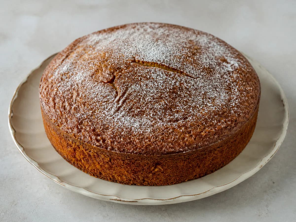 Bolo Fofo de Café e Iogurte