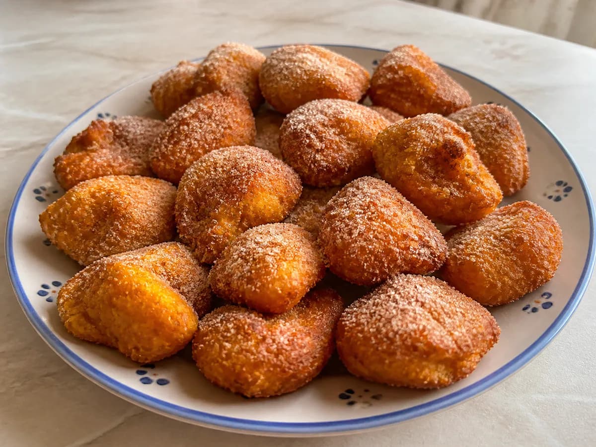 Sonhos de Abóbora com Dois Ovos