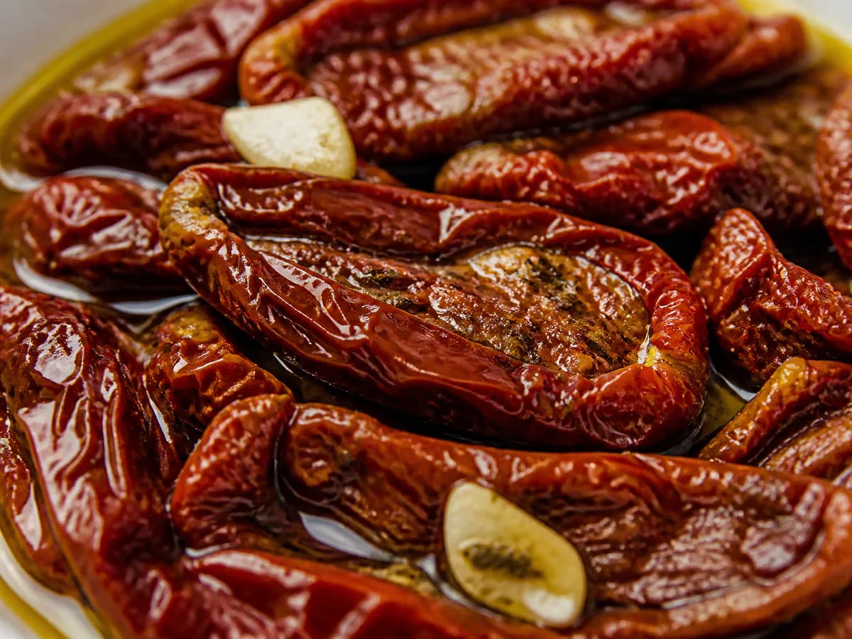 Pormenor de uma porção de Tomate Seco Caseiro à Moda Antiga