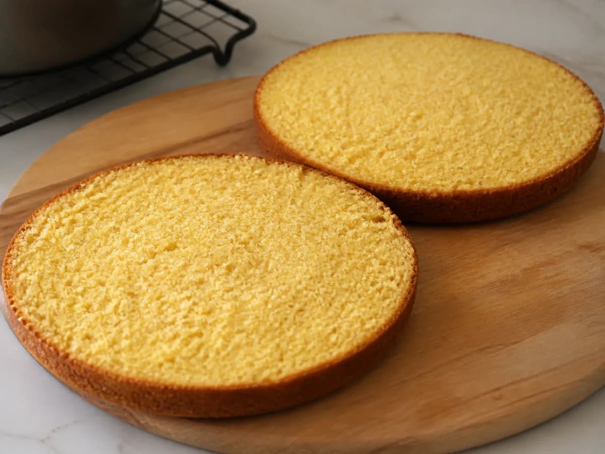 Preparação de Torta de Laranja com Nutella durante a confeção