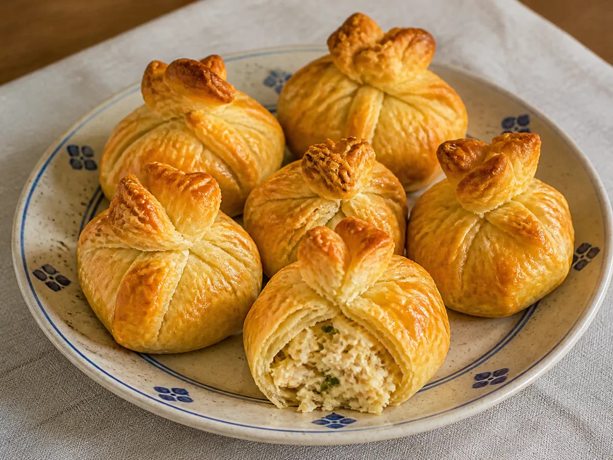 Trouxas de Bacalhau com Massa Folhada