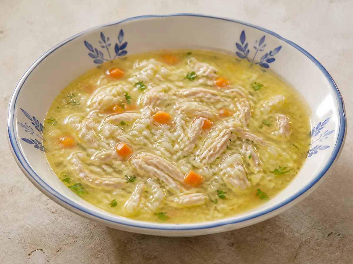 Canja de Galinha com Gema e Limão