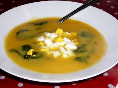 Sopa de Grão com Espinafres à Minha Mãe