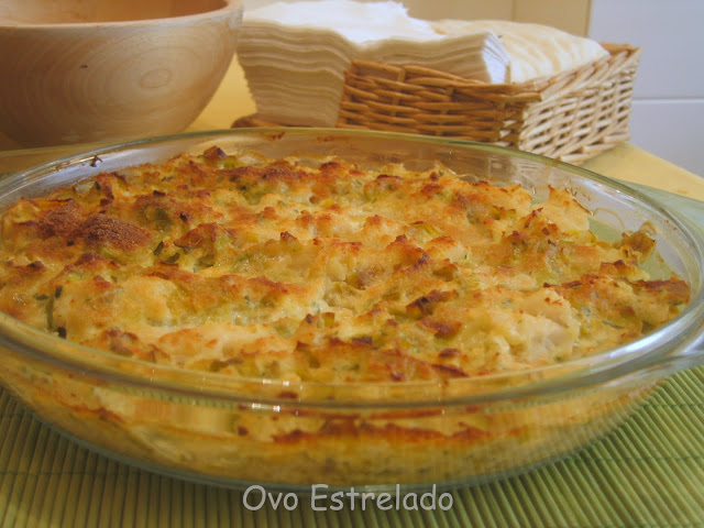 Gratinado de Pescada com Alho Francês