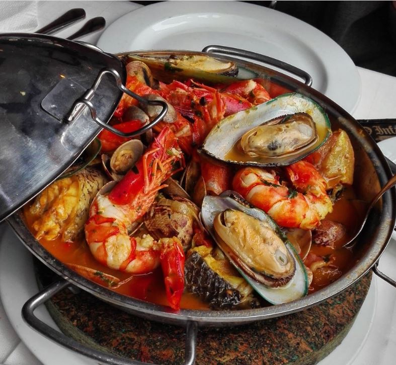 Cataplana de Peixe e Marisco Variado