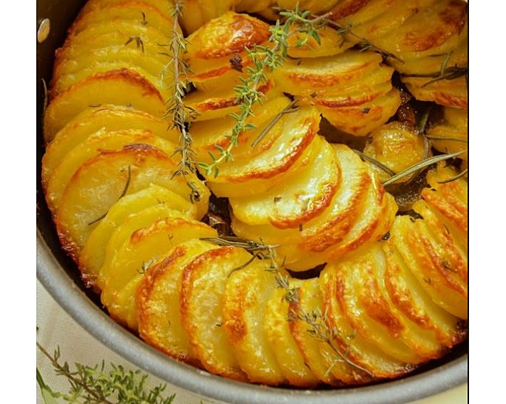 Batatas Douradas no Forno… um Acompanhamento Perfeito!