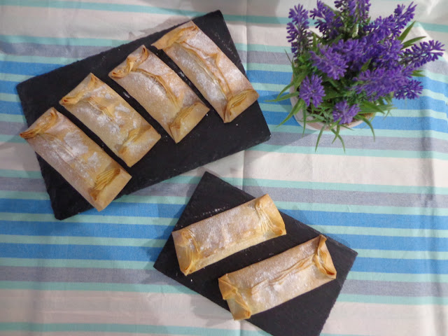 Pastéis de Tentúgal (com Doce de Ovos com Amêndoa Palitada)