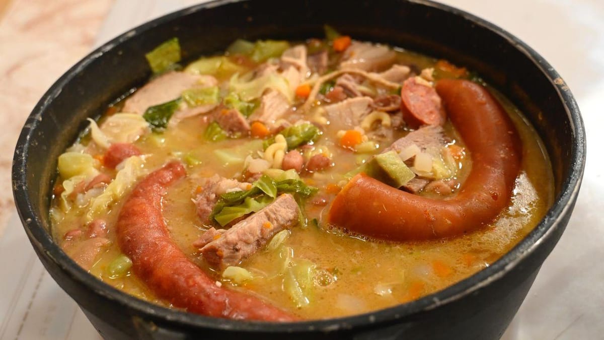 Sopa de Feijão e Couve: Rosinha Ensina a Fazer esta Receita Tradicional ...